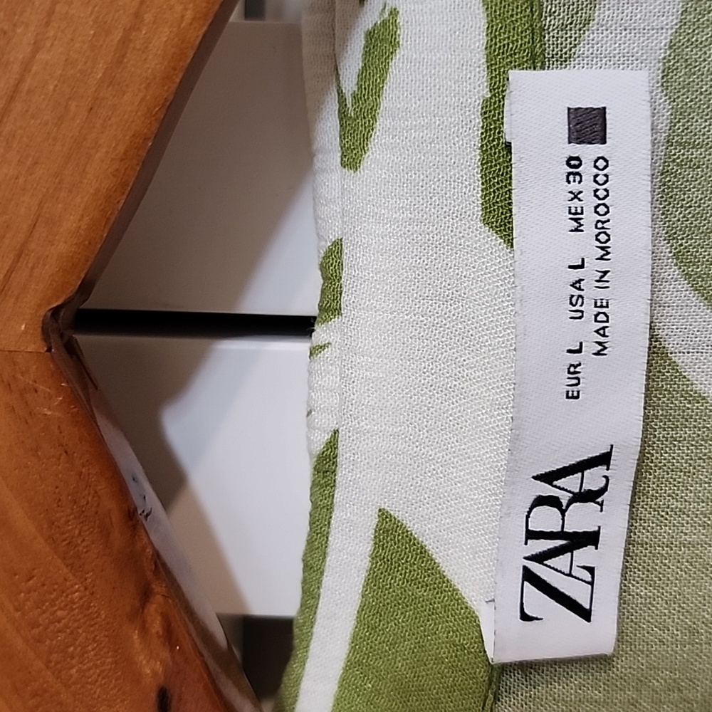ZARA  Leafy Green and White Maxi Dress  Resort Wear Size LARGE. NWOT - Picture 2 of 3